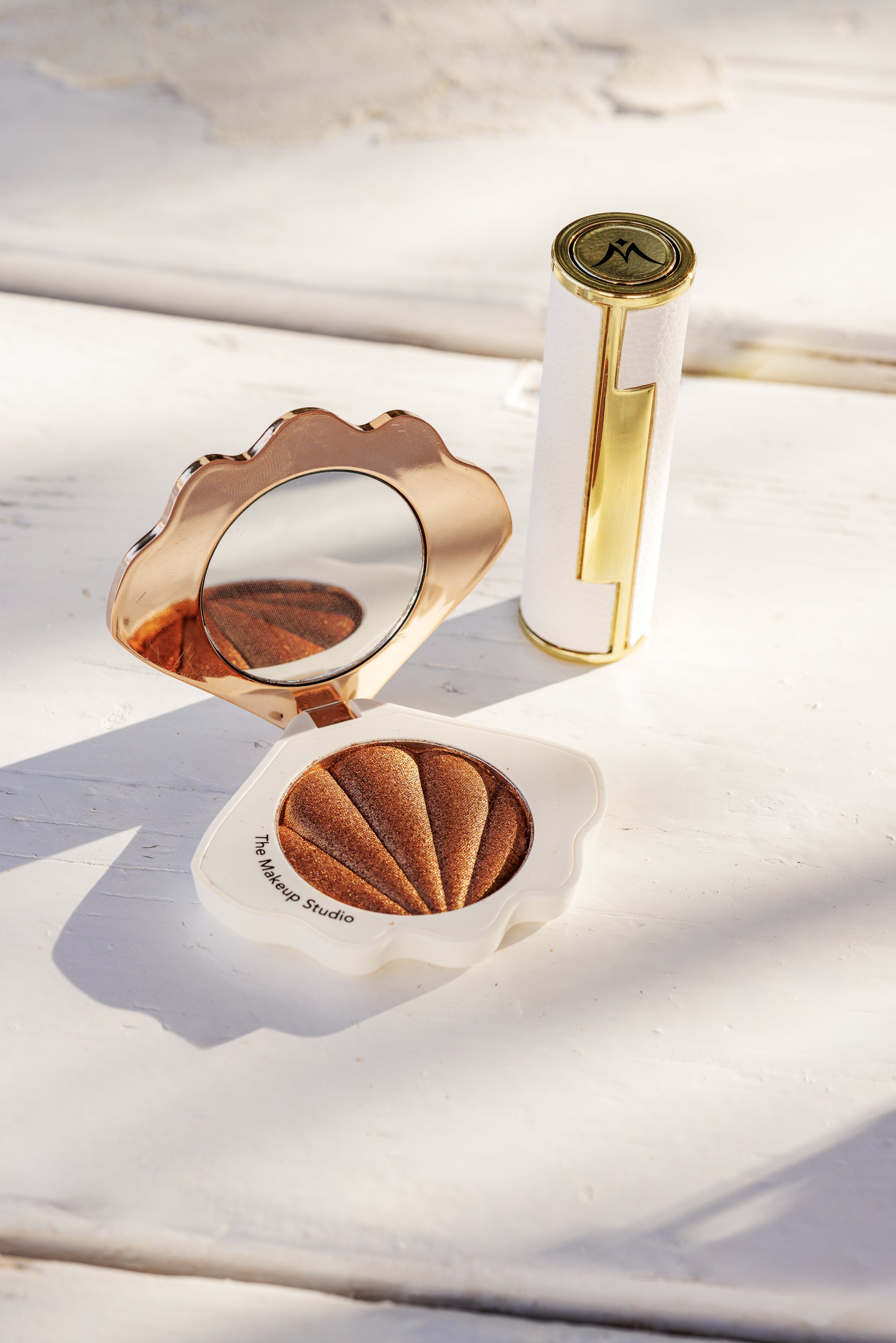 Island Glow Highlighter