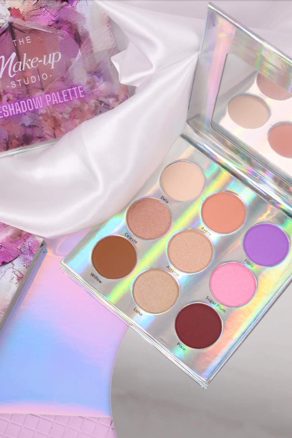 Holographic Eyeshadow Palette