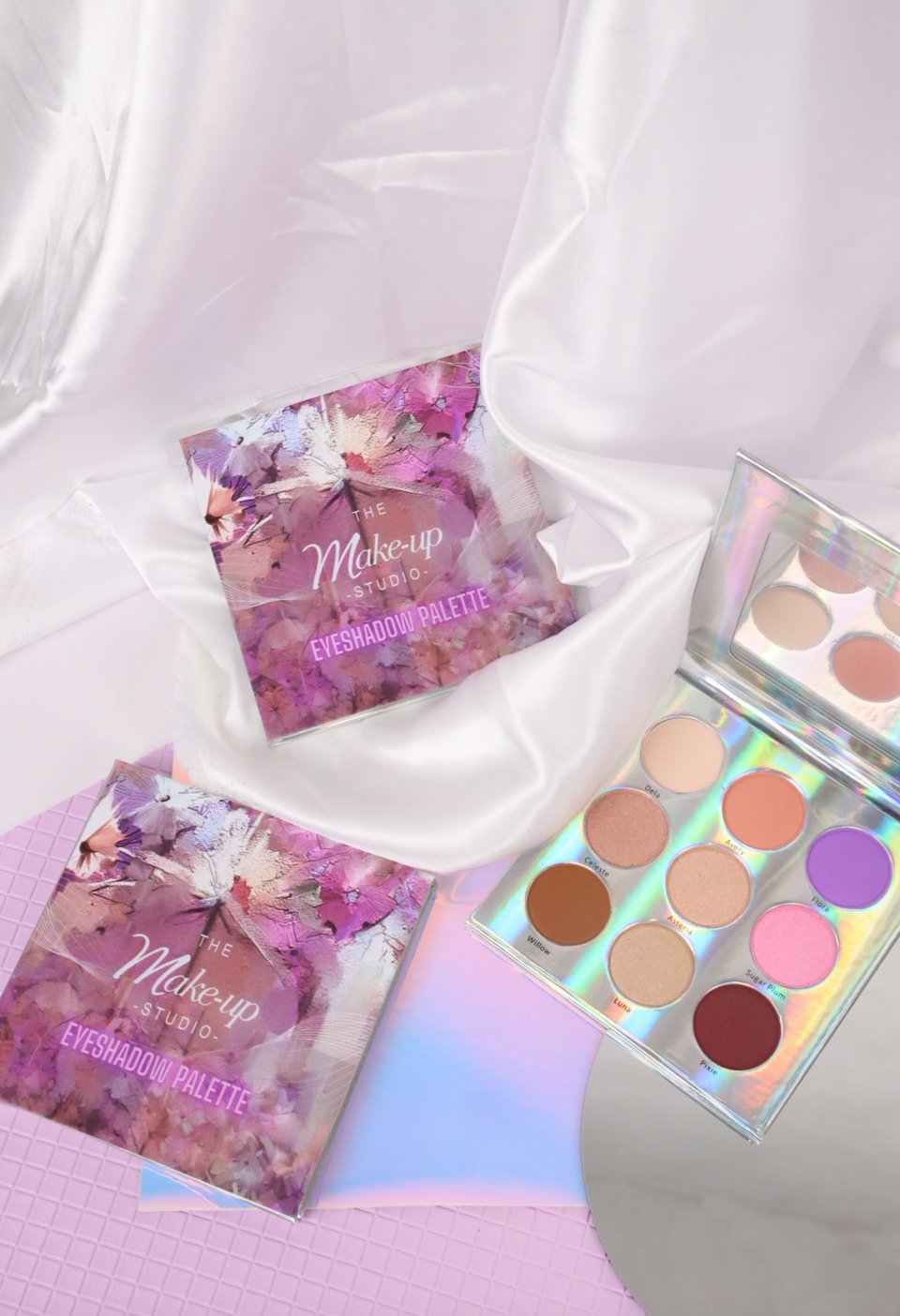 Holographic Eyeshadow Palette