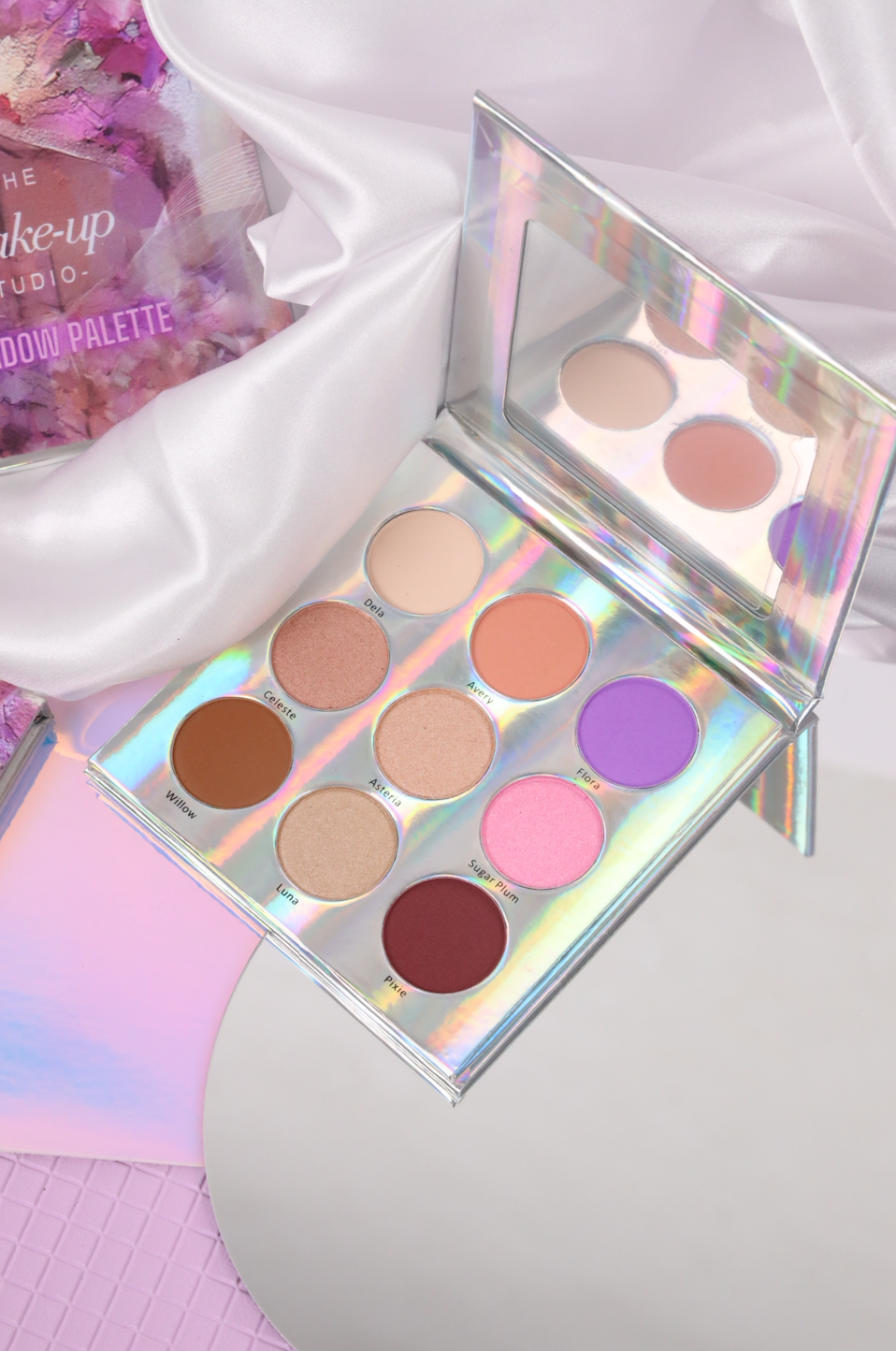 Holographic Eyeshadow Palette
